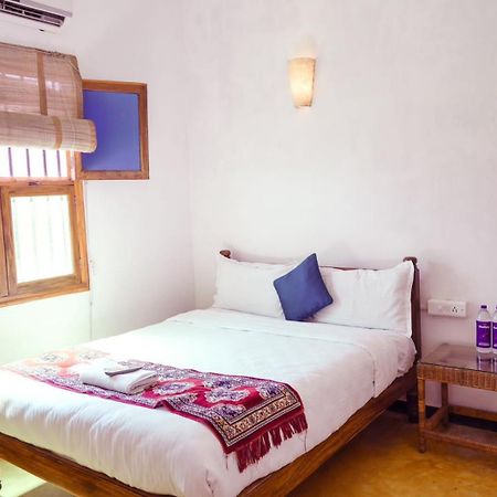 French Rivera Heritage Boutique Villa Пондичерри Экстерьер фото